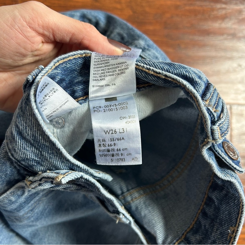 Levi’s Cinch Barrel Jeans Medium Wash - Picture 5 of 5